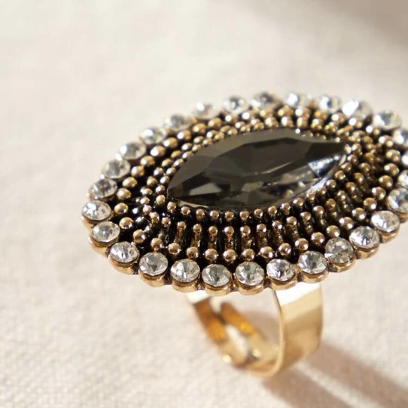 Gemstone Decor Ring with Rhinestone Details - Picture 3 of 5